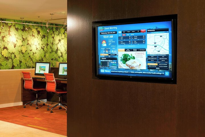 Courtyard by Marriott Toledo Airport Holland