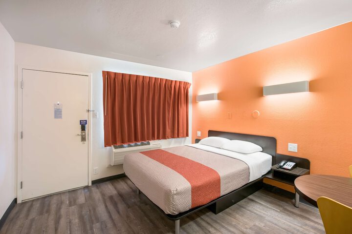 Motel 6 Williams CA