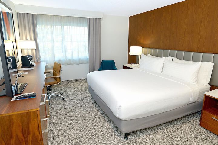 Holiday Inn Hotel & Suites San Mateo-San Francisco SFO by IHG