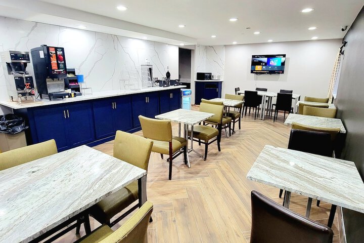 Days Inn by Wyndham Pleasant Prairie Kenosha