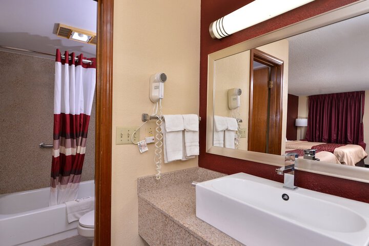 Red Roof Inn Cartersville–Emerson / LakePoint North