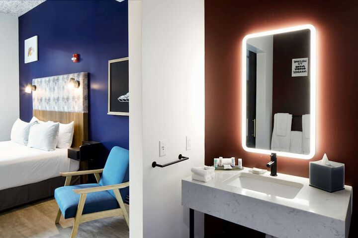 Room 15 of 74