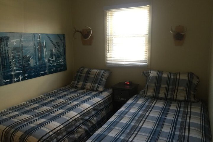 Room 13 of 22