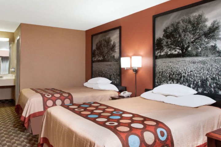 Super 8 by Wyndham Bastrop TX