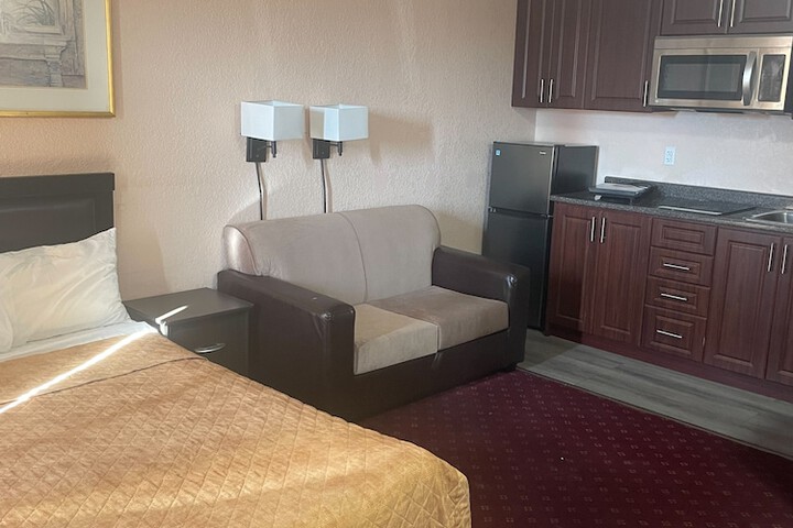 Room 54 of 70