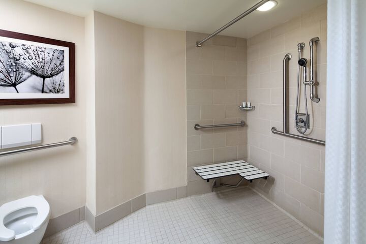 Room 20 of 98