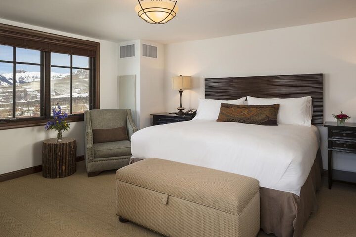 Madeline Hotel & Residences Auberge Collection