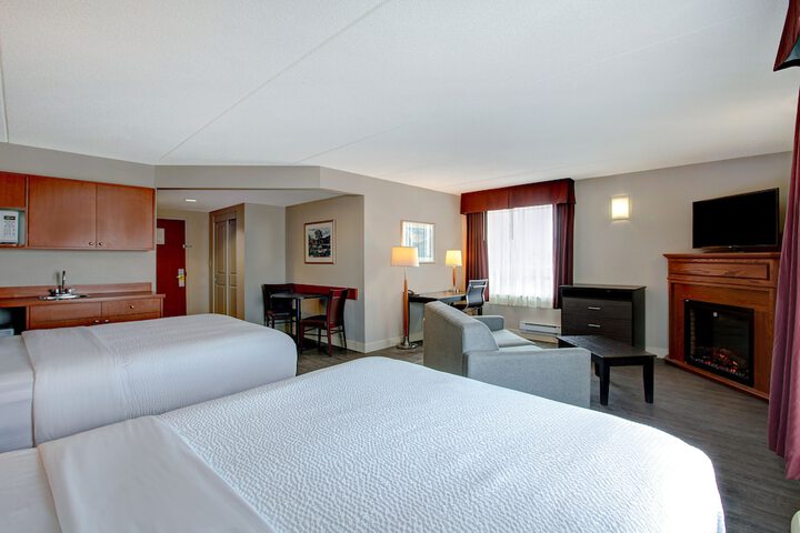 Days Inn & Suites by Wyndham Collingwood