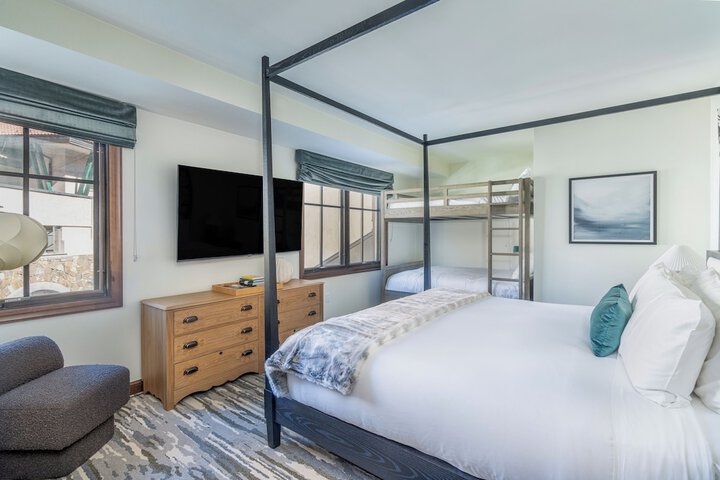 Madeline Hotel & Residences Auberge Collection