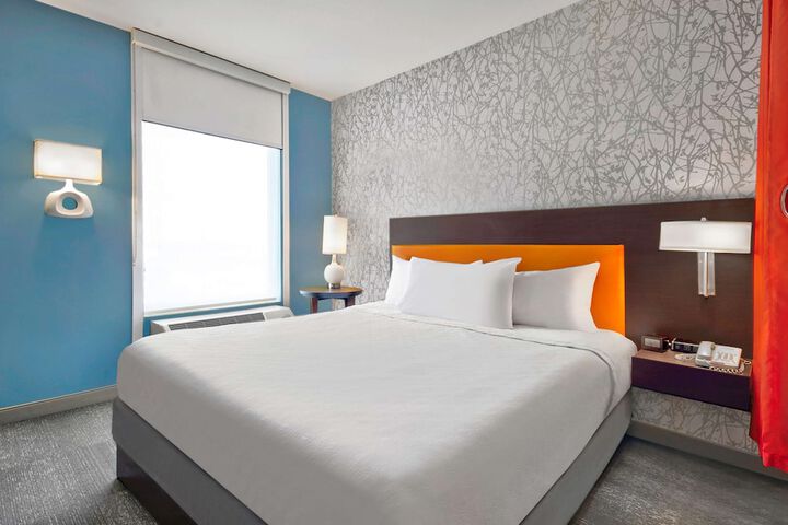 Room 20 of 37