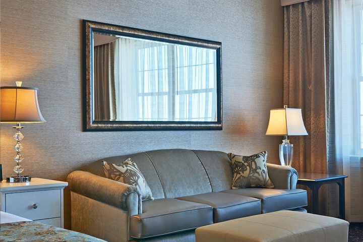 AmishView Inn and Suites