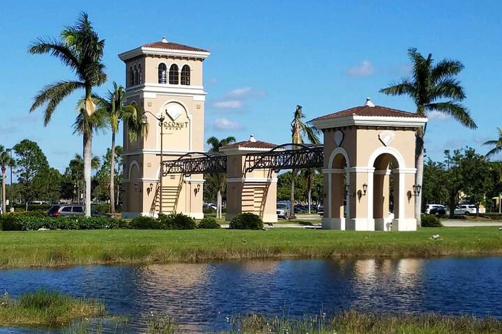 THE RESIDENCES AT COCONUT POINTE 8203