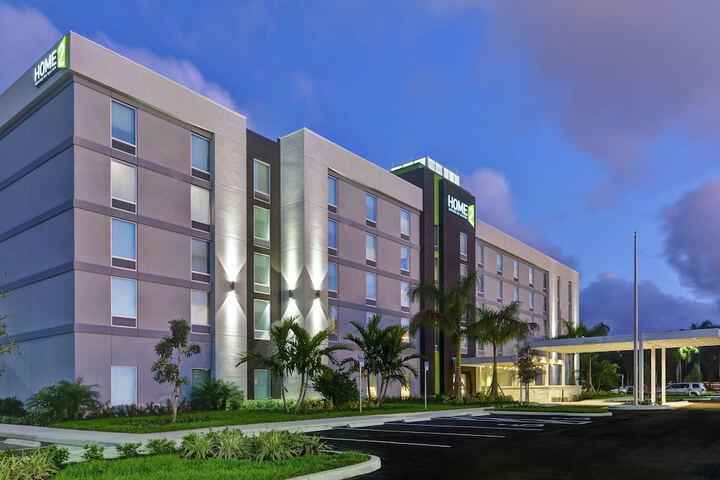 Hotel 2 of 44