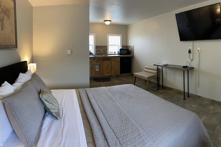 Selkirk Motel