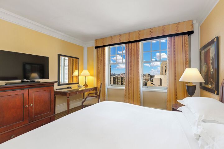 Room 90 of 207