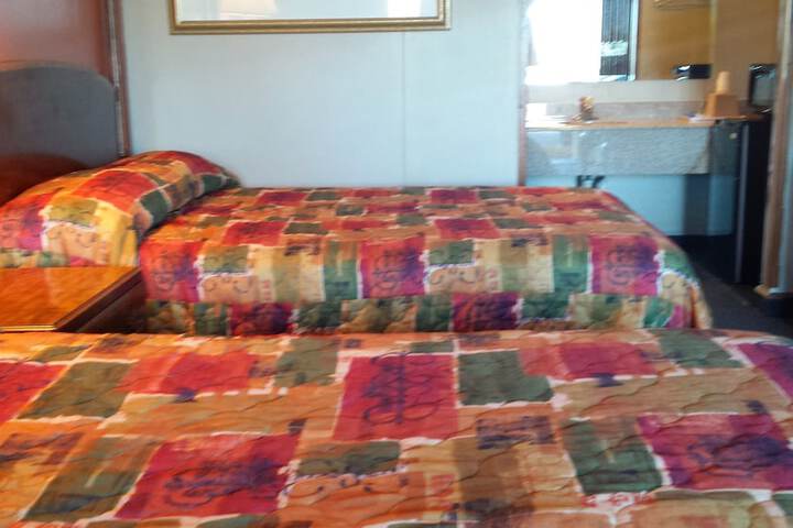 Room 8 of 26