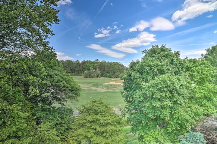 Indoor Pool & Golf Course Views: Lake Lure Condo!