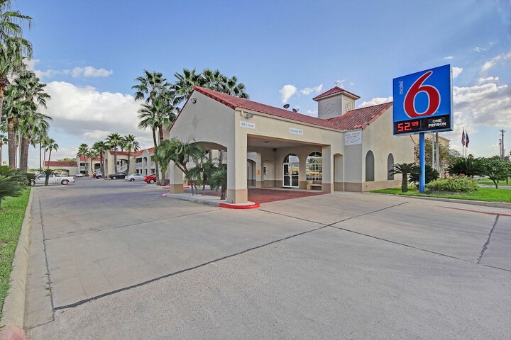 Motel 6 Edinburg TX