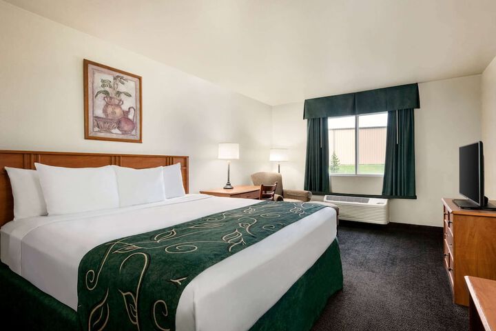 Room 12 of 14