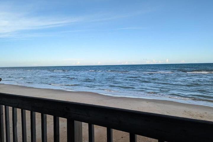 Seaside Joy - This is your happy place!