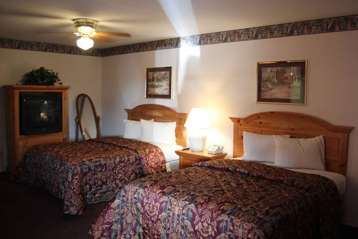 Lakeside Inn & Suites by OYO Mathis I 37