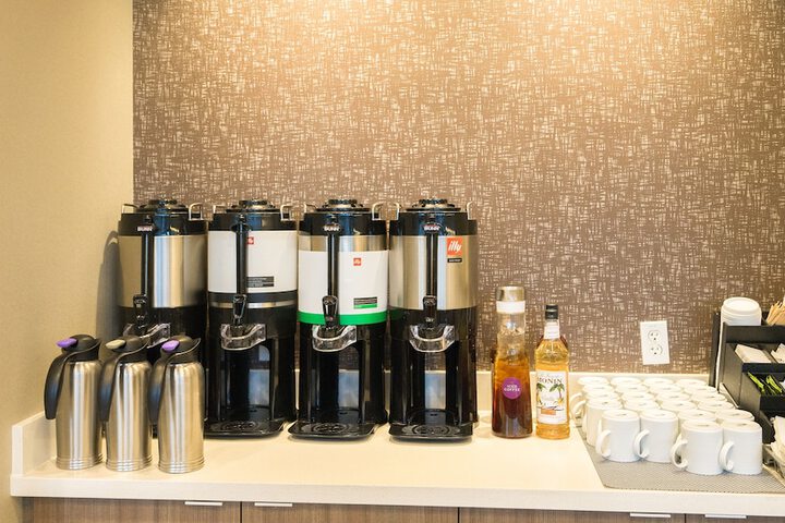 Breakfast/Coffee Service 27 of 38