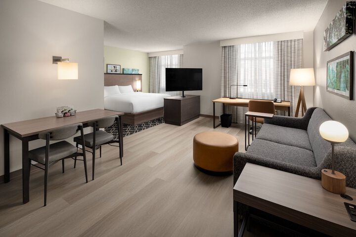 Room 41 of 67