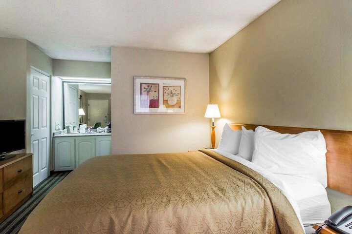 Room 35 of 49