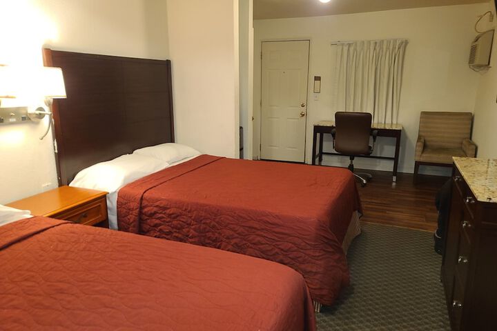 Room 15 of 23