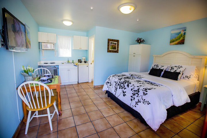 Room 44 of 50