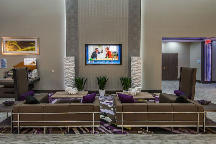 Hotel Interior 11 of 37