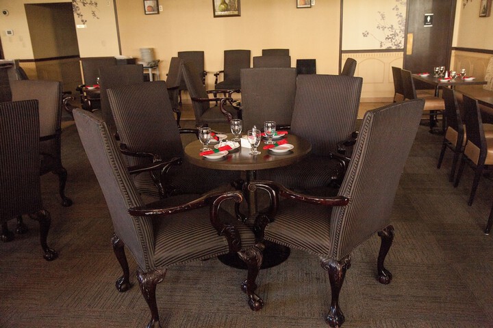 Dining 68 of 85