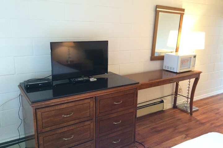 Room 7 of 38