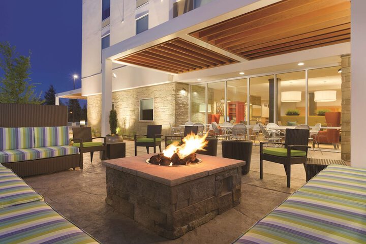 Terrace/Patio 29 of 34