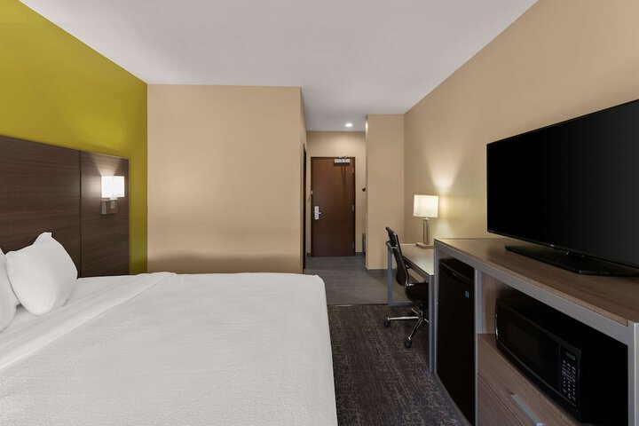 Best Western Adena Inn