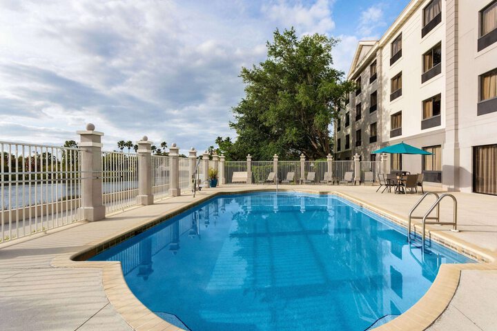 Pool 4 of 34