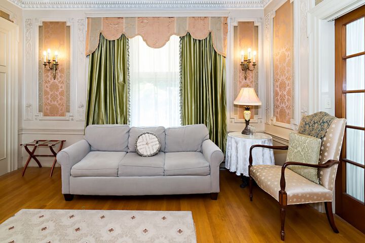 Room 22 of 88