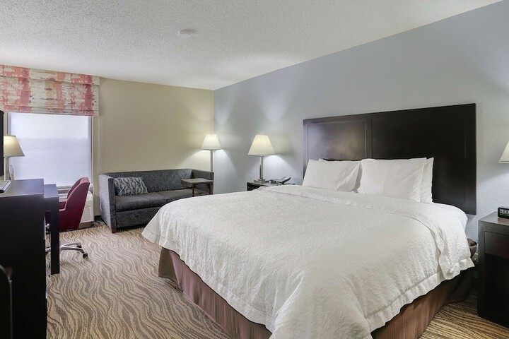 Room 9 of 34