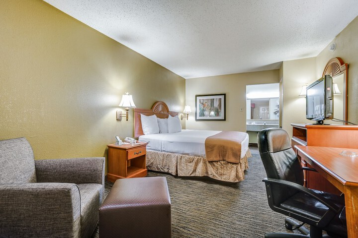 Room 10 of 21