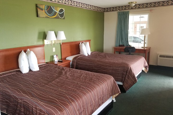 Room 16 of 34