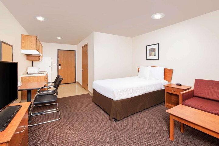 Room 16 of 25