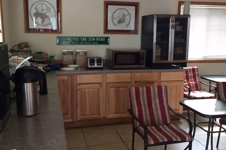 Breakfast/Coffee Service 55 of 60
