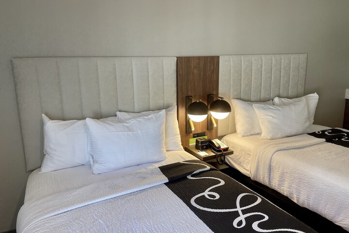 Room 26 of 63
