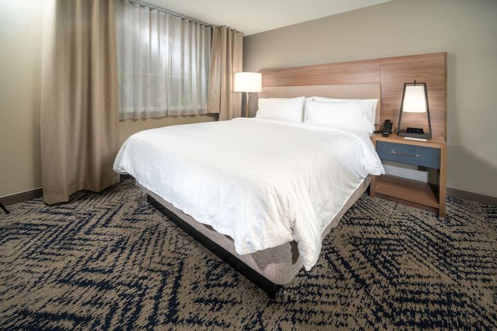 Room 20 of 37