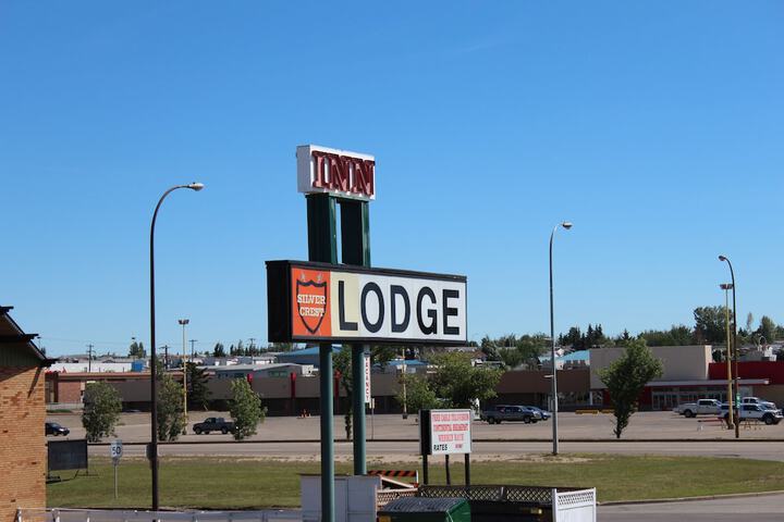 Silver Crest Lodge
