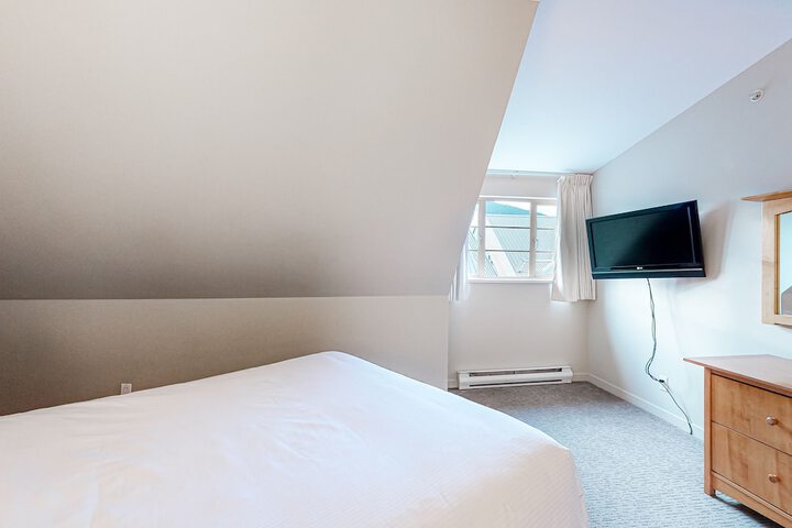 Whistler Peak Lodge