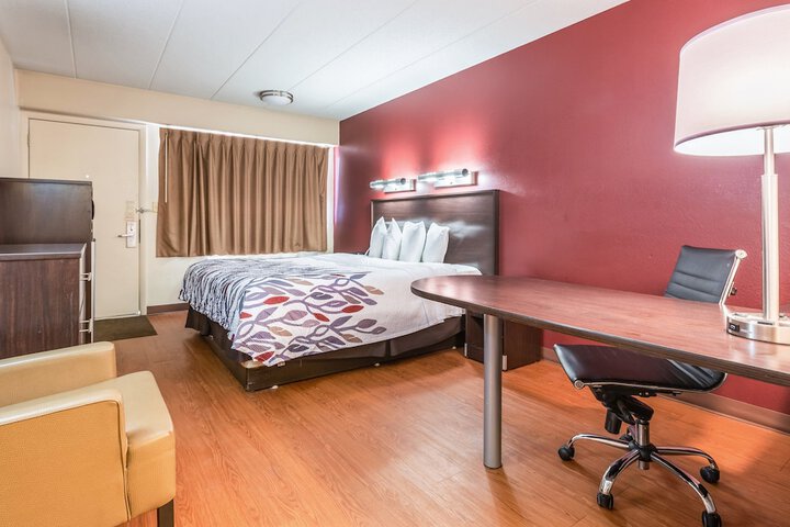Room 8 of 30