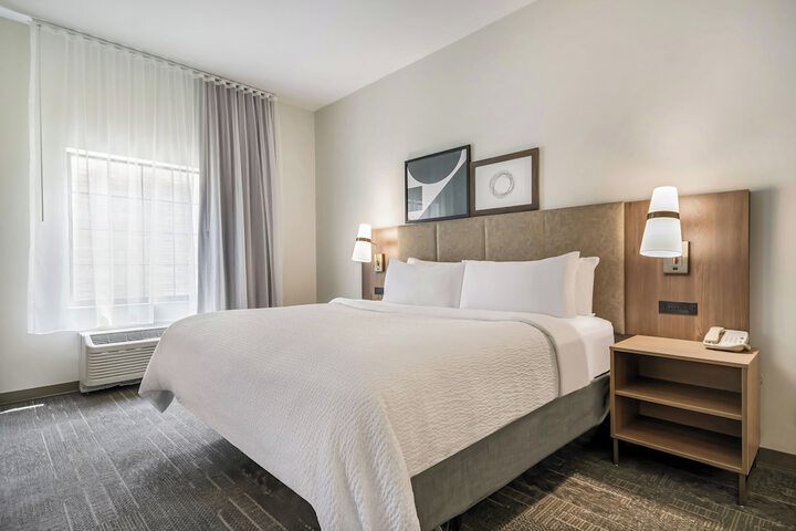 Staybridge Suites Toledo - Maumee by IHG