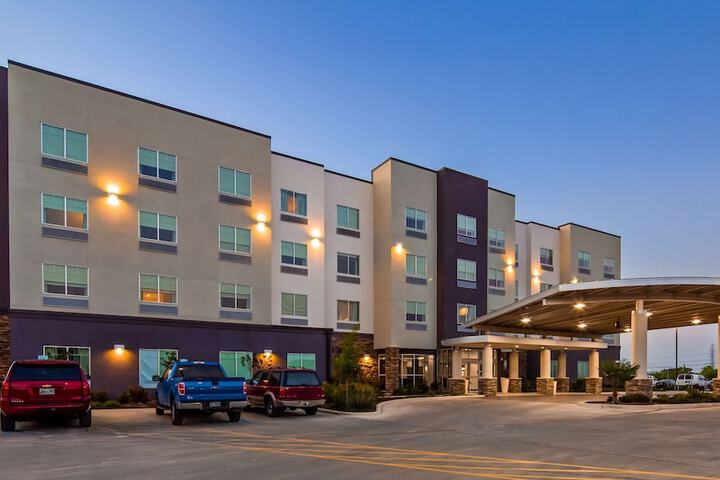 Hotel 2 of 30