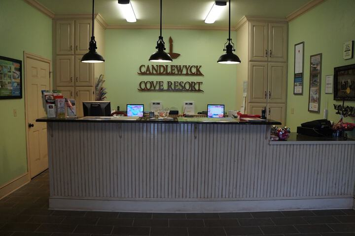 Candlewyck Cove Resort
